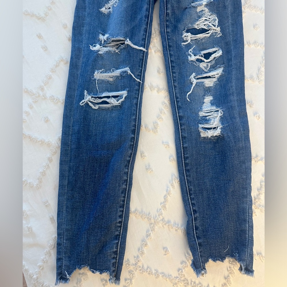 AE Ripped Mom Jean - Picture 5 of 7